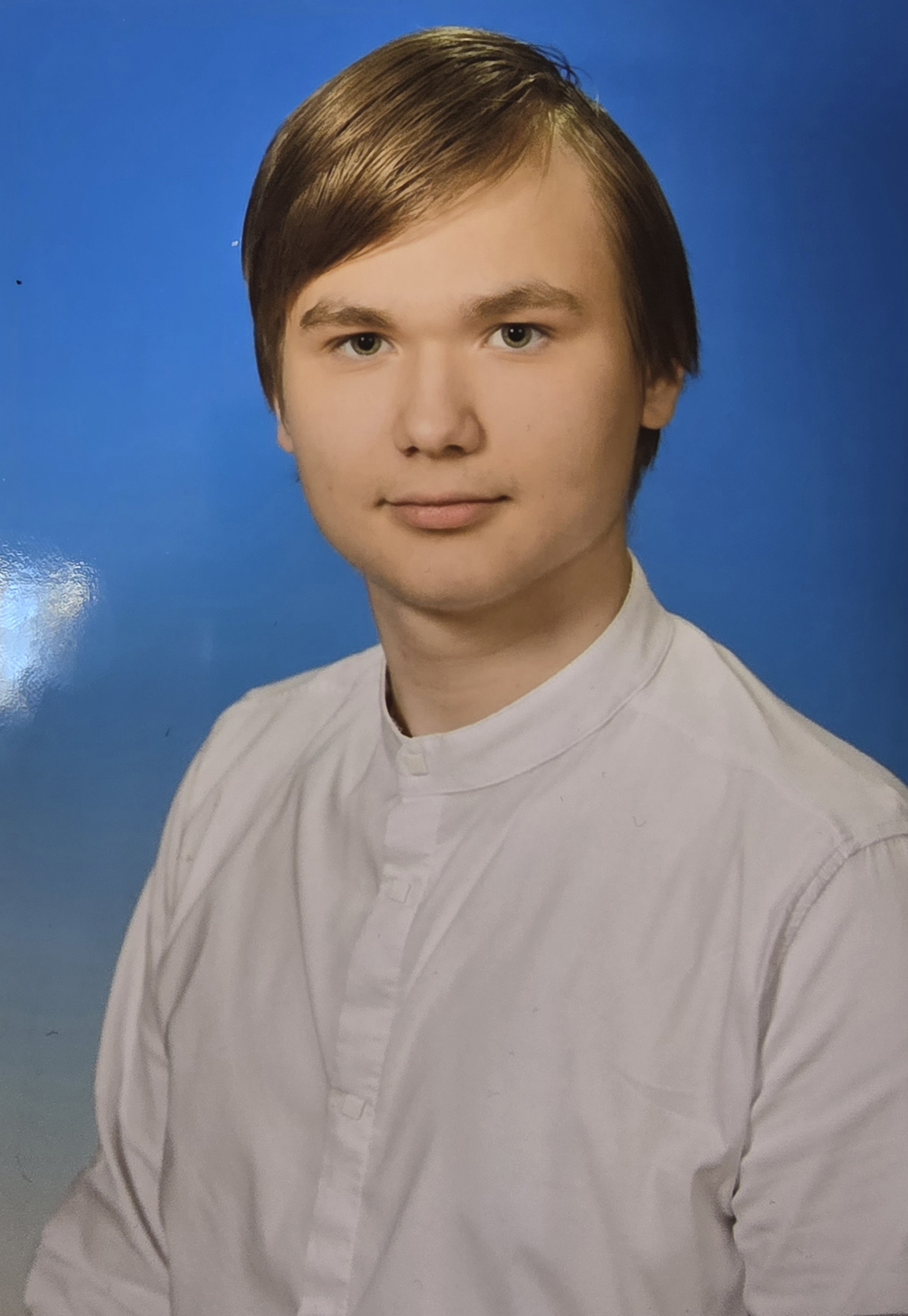 Бутенко Артём.